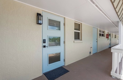 Nokomis Condo | 🏝Beachfront Condo Overlooking Gulf of Mexico🏝