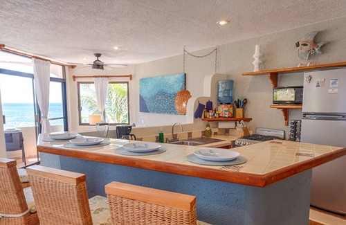 Akumal Condo | Beachfront condo with amazing views! AC, WiFi, and daily maid service!
