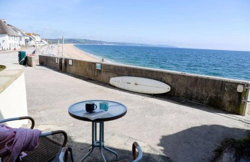 Torcross House | Beachfront Cottage With Sea Views & Coastal Walk