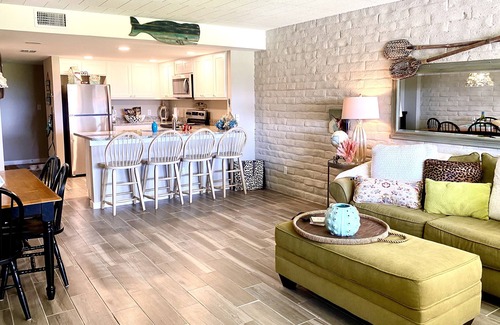 Port Aransas Condo | Beachfront Cozy Condo 228 located in the Golf Cart Dist. in the heart of Port A