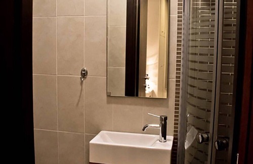 Kato Gouves Villa | Beachfront Crete Villa | Villa Peri | 4 Bedroom | 30 Metres To The Beach | Pool.