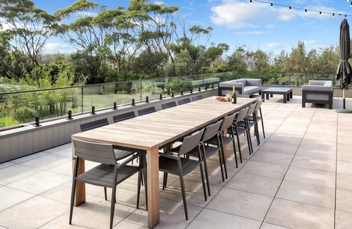 Merimbula House | Beachfront Escape - 6 bedroom home with a private pool & beach access - 2nights