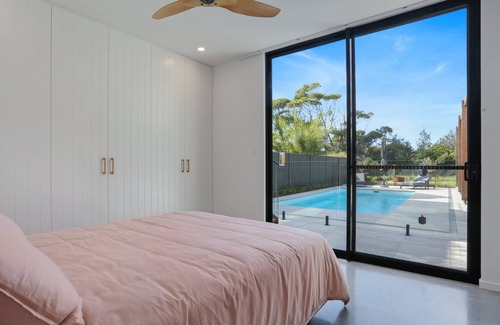 Merimbula Cabin | Beachfront Escape: Luxury accommodation