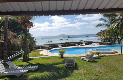 Grand Gaube Villa | Beachfront family bungalow with pool and top view - by feelluxuryholidays