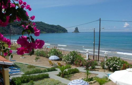 Agios Gordios House | Beachfront holiday house Eftichia
