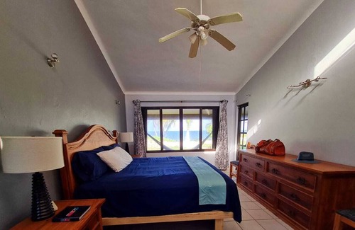 Mahahual House | Beachfront home for 10, Amazing Caribbean Views!