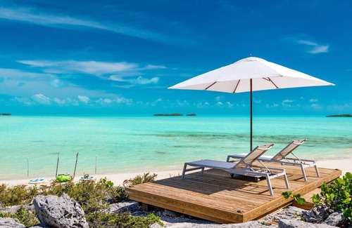 Juba Sound Villa | Beachfront home where you can enjoy the bliss of luxury and elegance