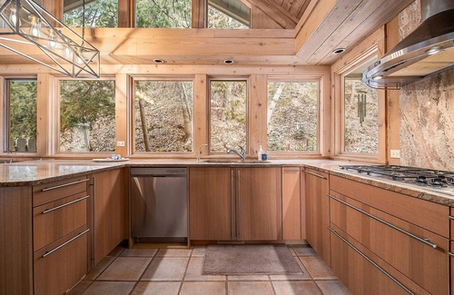Harbor Springs House | Beachfront Home for Couples, Small Families on Lake Michigan