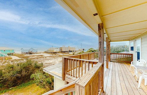 Surf Side Shores House | Beachfront home with furnished deck, great location, & WiFi