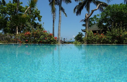 Kalisada Villa | Beachfront Villa Damai in top location quiet and newly renovated!
