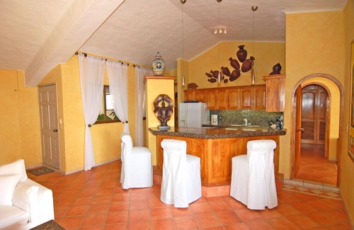 Downtown Puerto Vallarta Condo | !BEACHFRONT IN THE CITY CENTER! SUMMERTIME SPECIAL, ONLY 225/NT!
