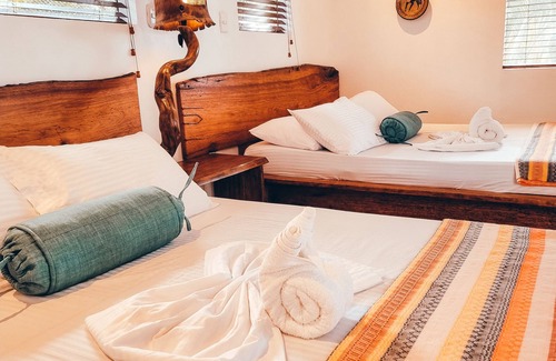 Drake Bay Cabin | Beachfront Kinkajou Cabin next to the Corcovado National Park-All meals included