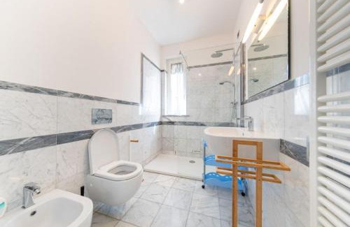 Roseto degli Abruzzi Apartment | Beachfront Luxurious Newly Built 2-Bed Flat with Stunning Sea Views & Terrace