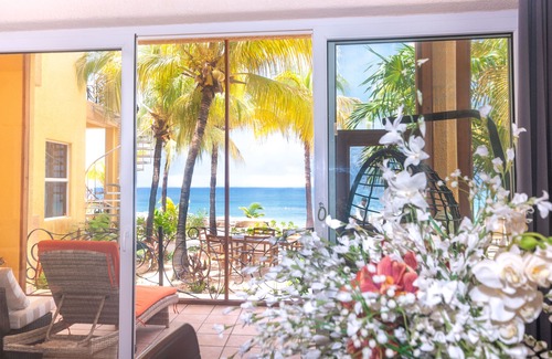 West Bay Condo | Beachfront Luxury at Coral Sands