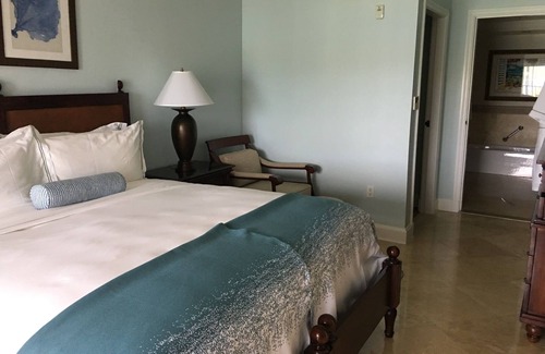 Nazareth Resort | BEACHFRONT LUXURY at the Ritz! We own FOURTEEN residences, MOST DATES Available!
