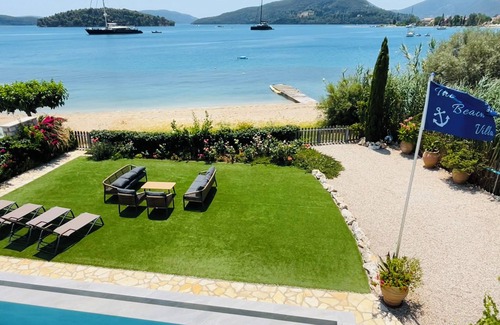 Perigiali Villa | BEACHFRONT Luxury Villa - Private Swimming Pool, Garden & Direct Beach Access