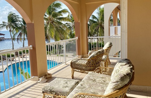 San Pedro Condo | Beachfront. Magic Of The Sea. Oceanaire.