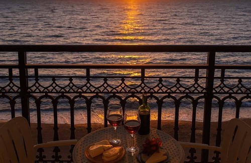 Agia Pelagia Apartment | Beachfront Panorama Nest in Kythira