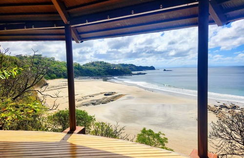 San Juan del Sur House | BEACHFRONT PARADISE IN ROMANTIC NATURE - BAY VIEW - POOL - DIRECT BEACH ACCESS