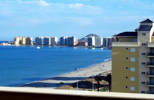 San Javier House | Beachfront Penthouse with Wi-fi & Pool