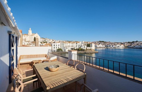 Cadaques Apartment | Beachfront Penthouse with Sea Views in CADAQUES