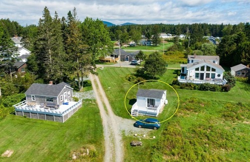 Bernard House | Beachfront Pet Friendly Tiny Home[Shoreline Bliss]