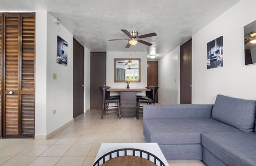 Mediania Alta Apartment | Beachfront | Pool | Balcony | Parking