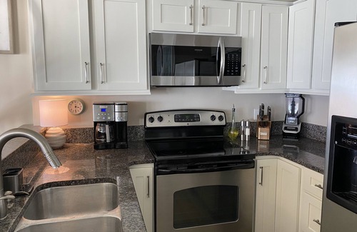 Seacrest Condo | BEACHFRONT, Private beach, Free Chair service, Clean/Newly Renovated, Near all!