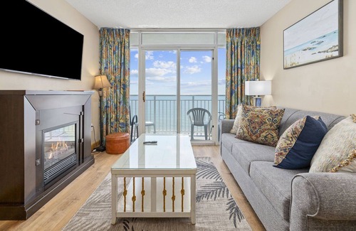 Myrtle Beach Condo | Beachfront Resort w/ Ocean View - Near Boardwalk!