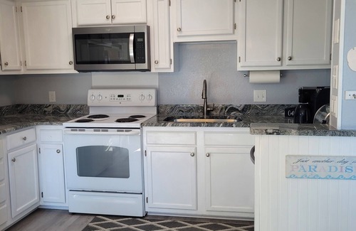 Myrtle Beach Condo | BEACHFRONT RESORT w/AMAZING OCEAN VIEW-STEPS FROM THE SHORE
