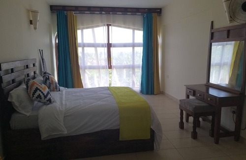 Kwale Apartment | Beachfront studio apartment in a diani beach area with a 180 degree ocean views.