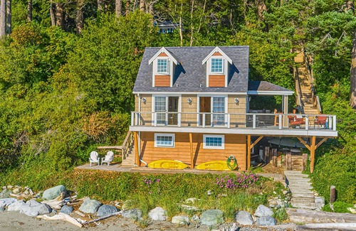 Point Roberts House | Beachfront studio with private patio, wood finishes, kitchenette, & partial AC