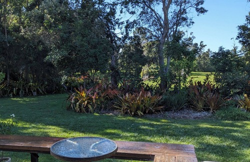 Beachmere House | Beachmere Escape - Unique and Tranquil. Just what you need. Book now!