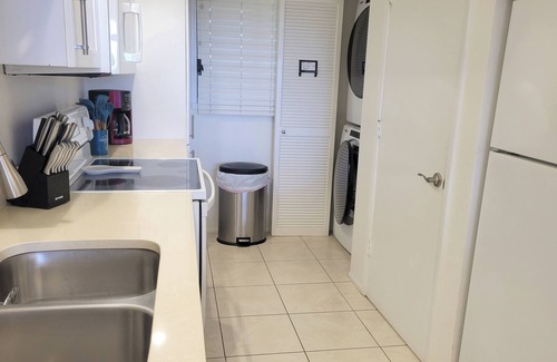 Longboat Key Condo | Beachplace 10-402 by FVC