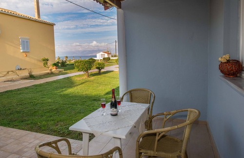 Acharavi House | Beachside Bungalow 4 Acharavi Corfu