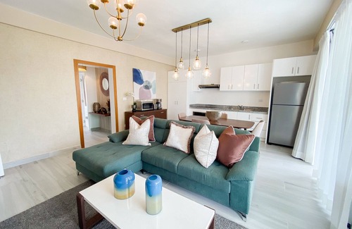 Los Melones Apartment | Beachside Elegance: Stylish, Central
