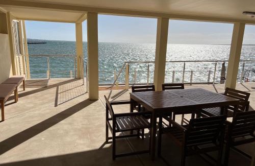 Ripon Apartment | Beachside & Jetty View Apartment 2 -Skippers Apartment
