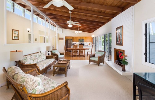Kailua House | Beachside Kailua AC 3min to beach! CONTACT for available dates - AUGSepOCT avail