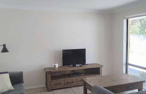 Busselton Apartment | Beachside on Kent- This cute, but spacious little unit, central to all Busselton's famous attraction