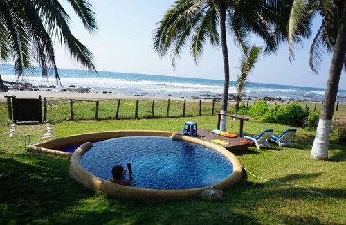 Troncones House | Beachside Palapa House in La Majahua beach, next to Troncones, Ixtapa region
