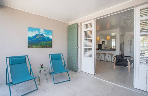Sainte-Anne House | Beachside Seahorse