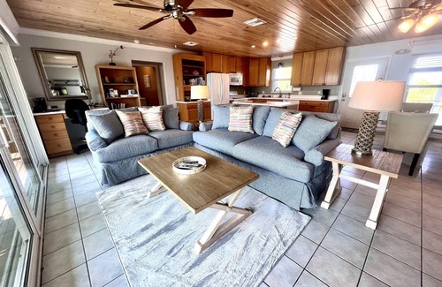 Big Torch Key House | Beachside @ Torchview Waterfront Retreat