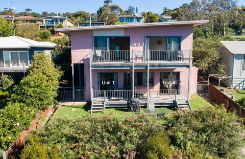 Pambula Beach Apartment | Beachside Units. Unit 1.