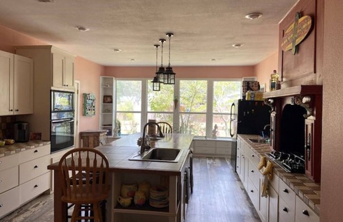 Aransas Pass House | Beachy Paradise 4br/3ba/free boat parkin’/10 people