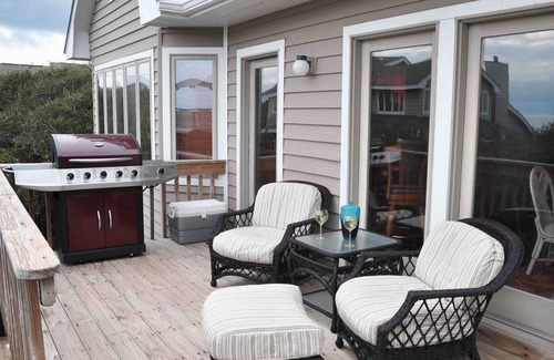 Pine Knoll Shores House | Beacon's Reach Oceanfront 4BD/4.5BA w/elevator. Hot Tub, Pools & Tennis Courts