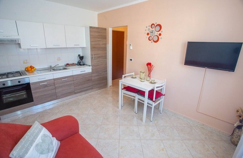 Crklada Apartment | Beakovic Apartment with Private Garden