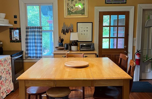 Phoenicia House | Bear Cottage Is Close To Everything You Want In The Catskills.