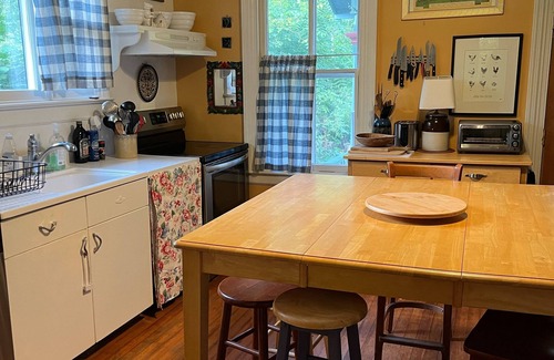 Phoenicia House | Bear Cottage Is Close To Everything You Want In The Catskills.