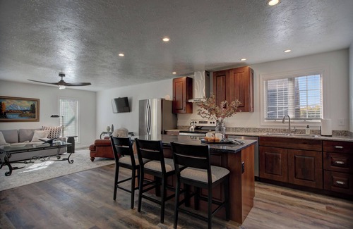 Dingle House | Bear Lake Fox Farm Guest House