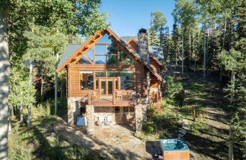 Mountain Village Villa | Bear Lodge - Modern log home at easy ski-in-out location